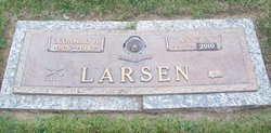 Anne <I>Lindstrom</I> Larsen 