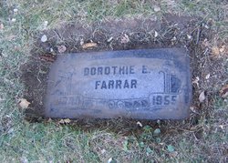 Dorothie E Farrar 