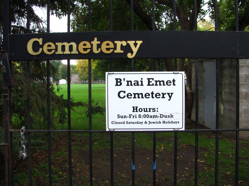 B'Nai Emet Cemetery