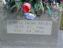 Jewell Dean Akers 