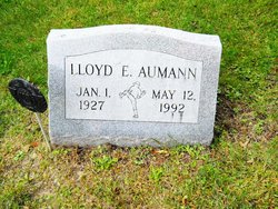 Lloyd E Aumann 