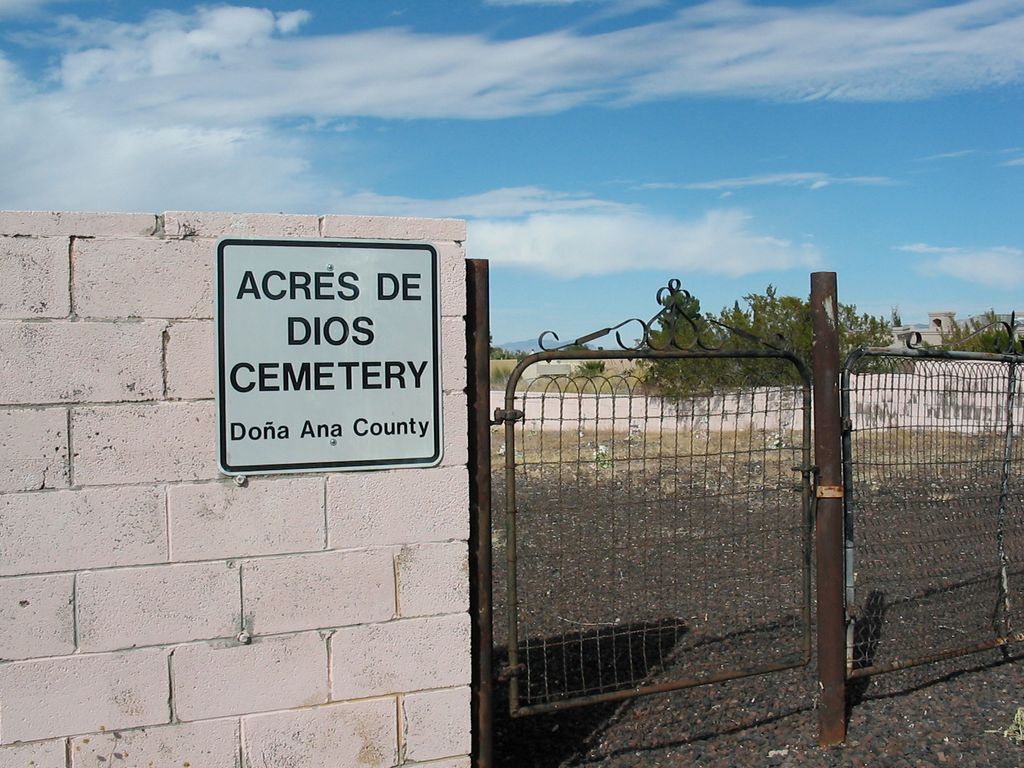 Acres De Dios Cemetery