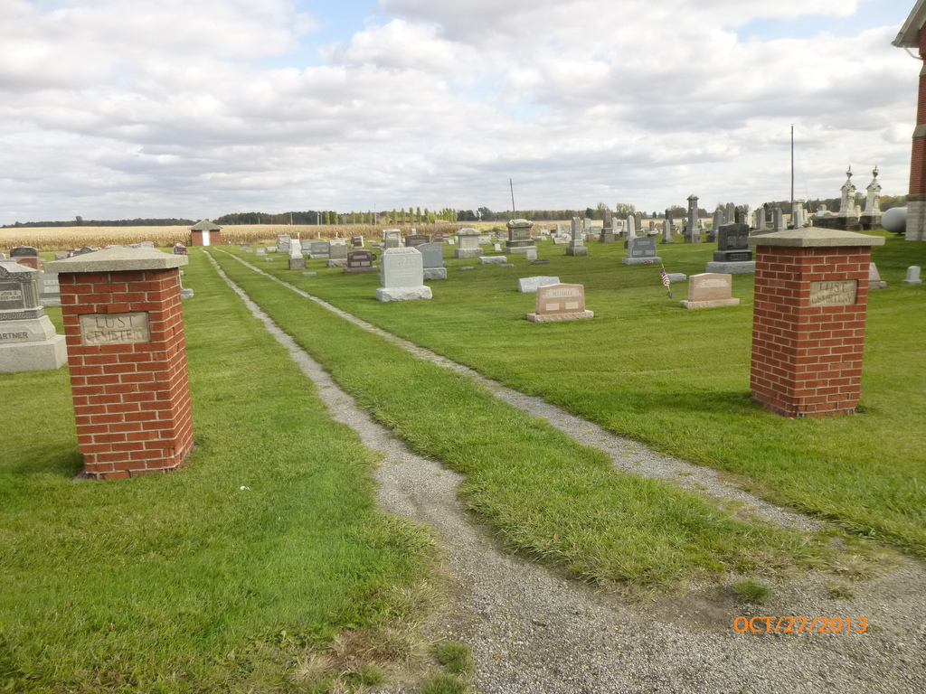 Lust Cemetery