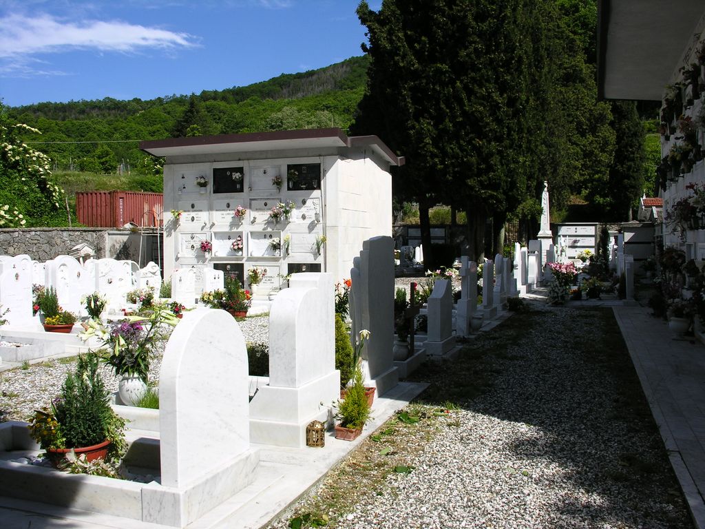 Cimitero di Castelpoggio