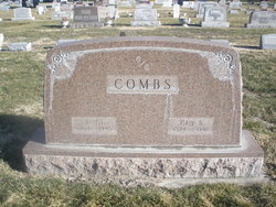 Alice Ruth <I>Moore</I> Combs 
