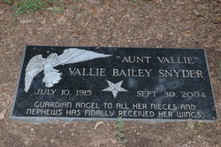 Vallie Marie “Aunt Vallie” <I>Bailey</I> Snyder 