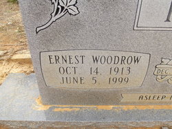 Ernest Woodrow Tubb 