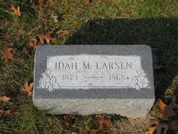 Idah M Larsen 