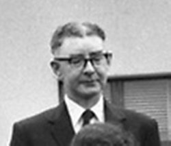 Dr Brian Ó Cuív 