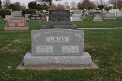 Maxine E Lincoln 