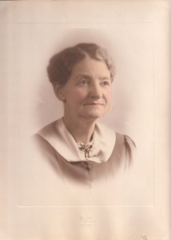 Gertrude May “Gertie” <I>Neal</I> Hill 
