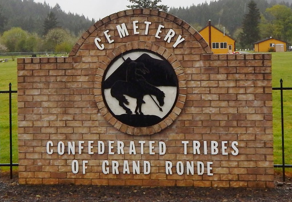 Confederated Tribes of Grand Ronde Cemetery