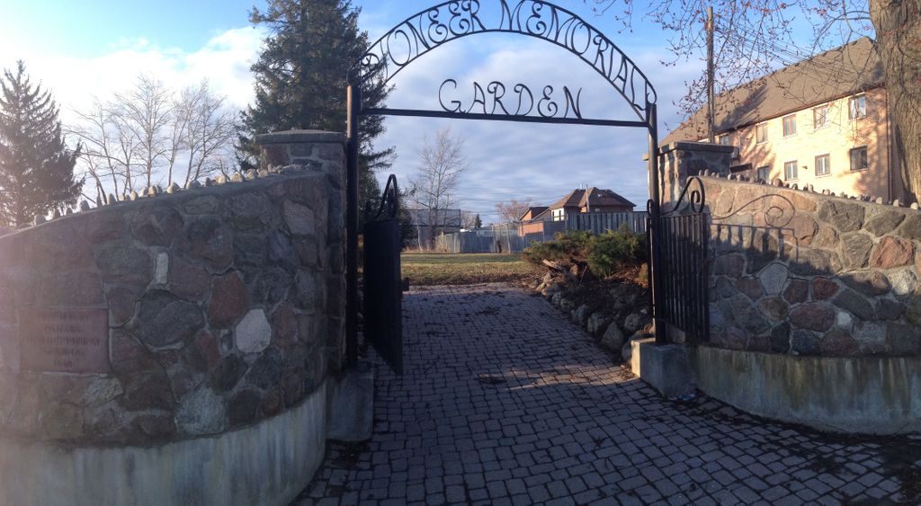 Pioneer Memorial Gardens Cemetery