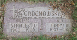 Stanley J Grochowski 