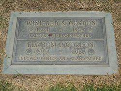 Winifred Davis “Winnie” <I>Simpson</I> Gordon 