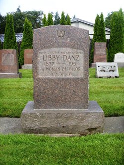 Libby Danz 