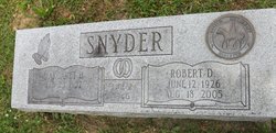 Rev Robert Dee Snyder 