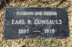 Earl Benjamin Gunsauls 