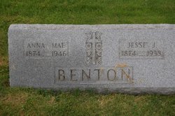 Anna Mae <I>Wolfe</I> Benton 