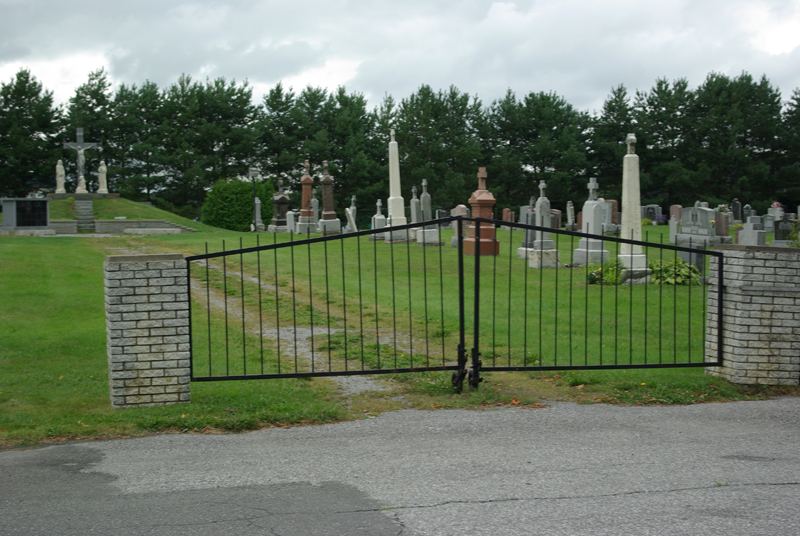 Sainte-Hélène-de Bagot Cemetery