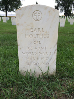 Earl Holthus 
