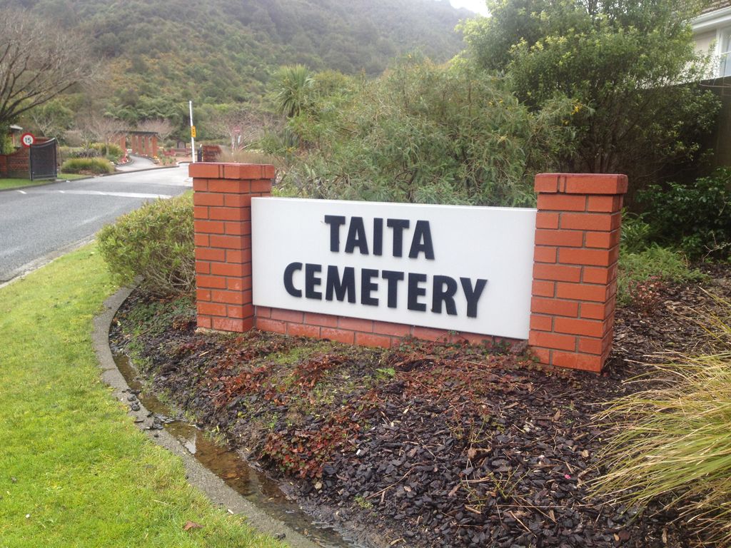 Taitā Lawn Cemetery