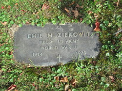 Emil M. Ziekowit 