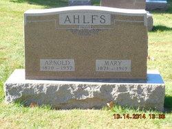 Mary <I>Albers</I> Ahlfs 