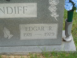 Edgar R Cundiff 