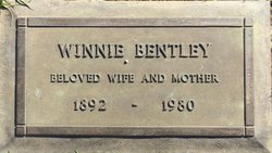 Blanche Winnifred “Winnie” <I>Lee</I> Bentley 