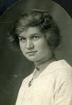 Marie Lillian <I>Chakoski</I> Braunel 