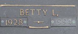 Betty Lorraine <I>Holvey</I> Yancer 