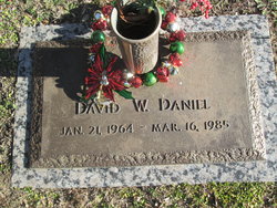 David W Daniel 