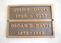 Juliet Davis 