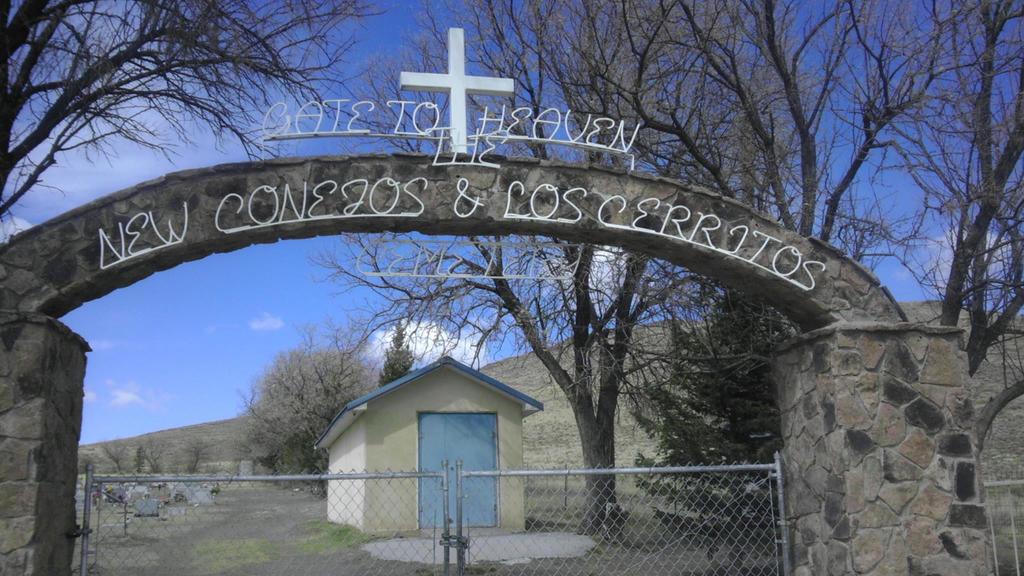 Los Cerritos Cemetery
