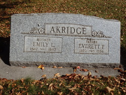 Emily L Akridge 