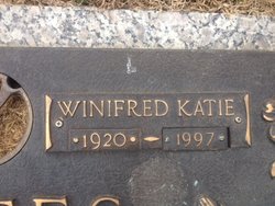 Winifred Katie <I>Moore</I> Cates 