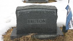 Leon Gustive Bruton 