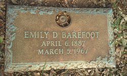 Emily Della Barefoot 