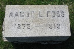 Aagot L. Foss 