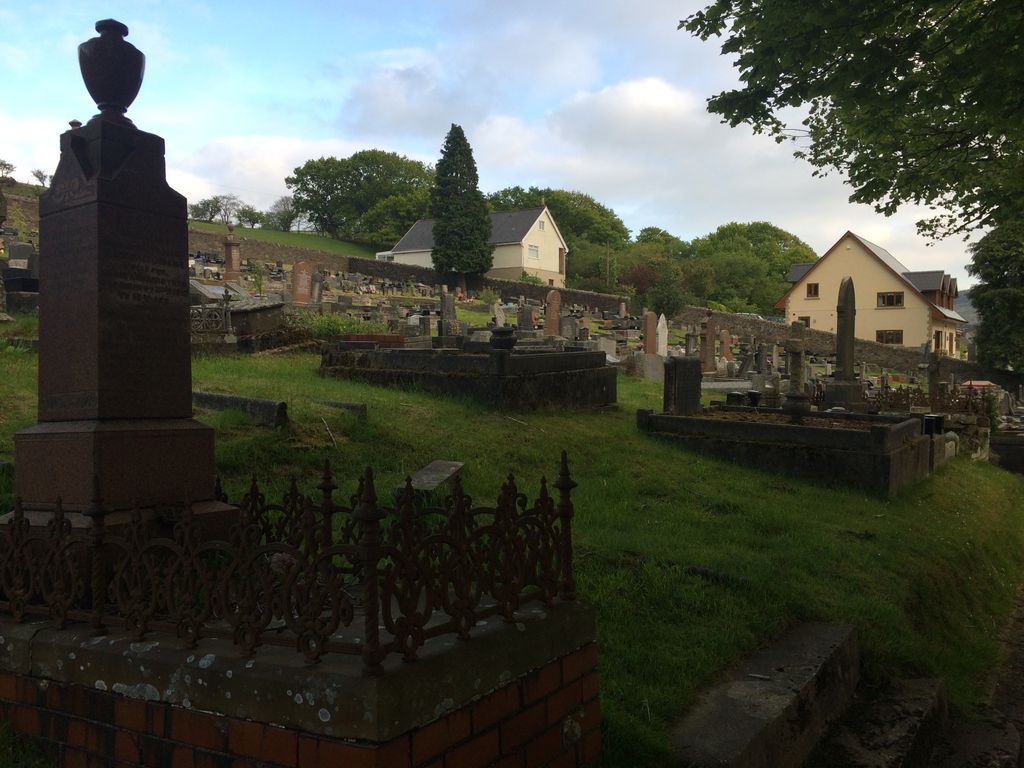 Pontycymer Gelliron Cemetery