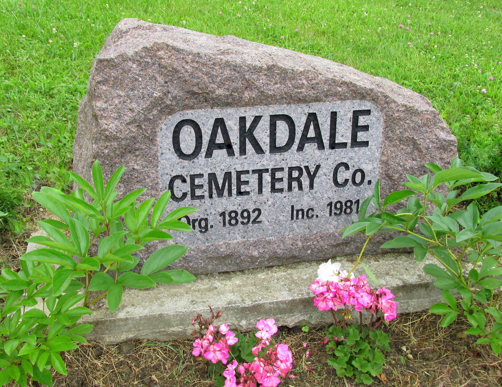 Oakdale Cemetery