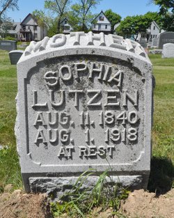 Sophia Elisabeth Dorothea <I>Thielke</I> Lutzen 