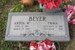 Emma <I>Moeller</I> Beyer 