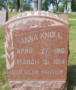 Anna Elsie <I>Mueller</I> Knoll 
