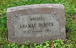 Anamae DeBoer 