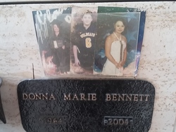 Donna Marie <I>Leary</I> Bennett 