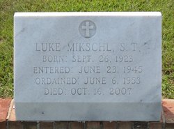 Rev Fr Luke Mikschl 