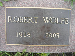 Robert James Wolfe 