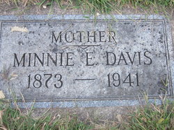 Wilhelmina E “Minnie” <I>Carpenter</I> Davis 